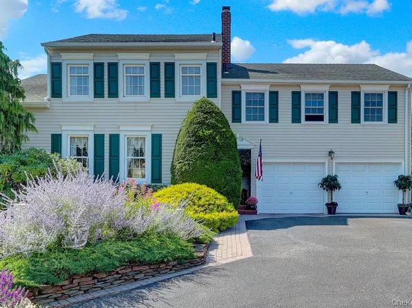 4394 Merrick Road, Massapequa, NY 11758