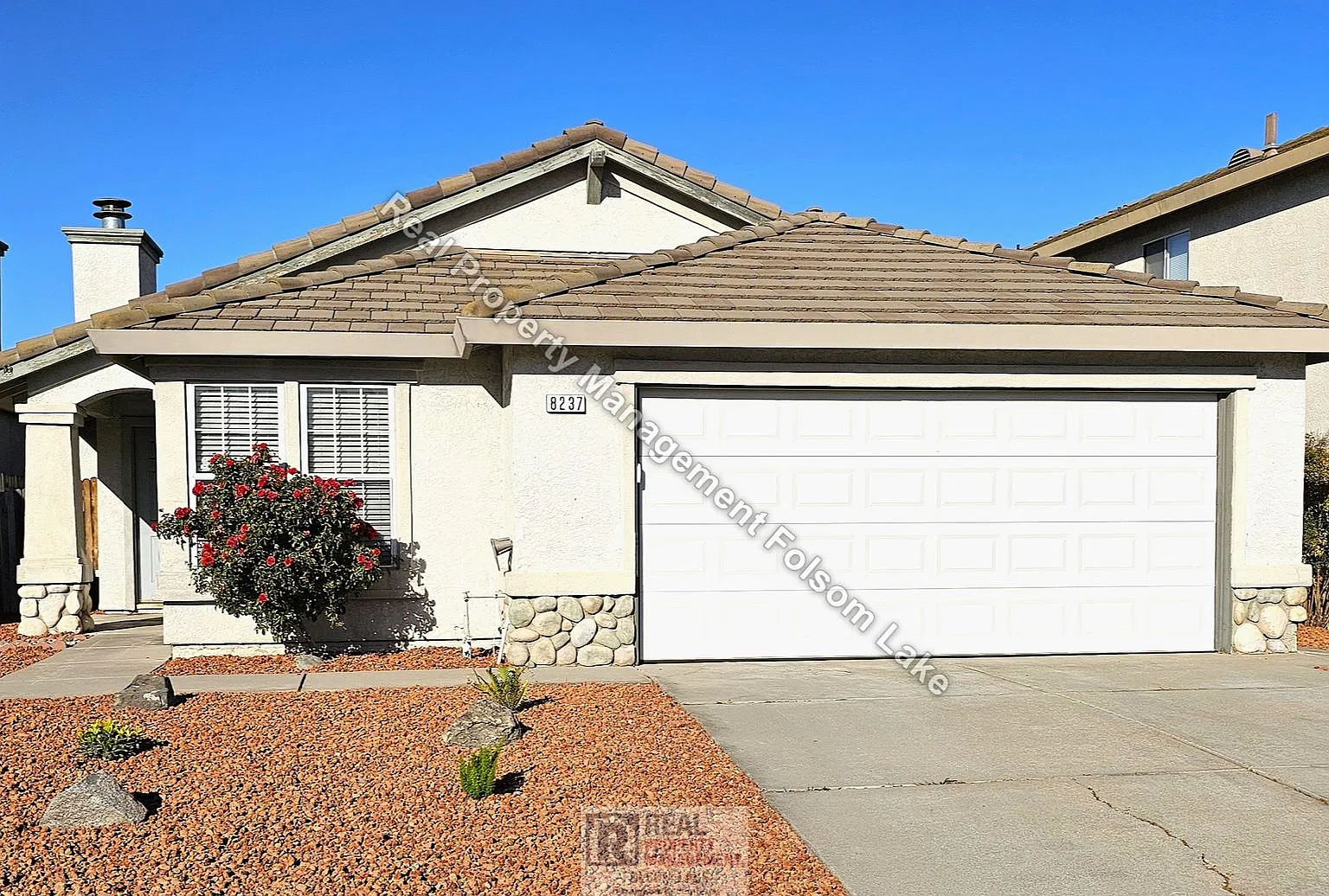Single Story 3-Bedroom Elk Grove Home Walk to Schools, Shopping & Trails! — Photo 1