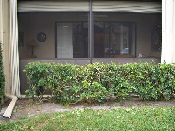 2nd image of 711 Sunny Pine Way APT H1