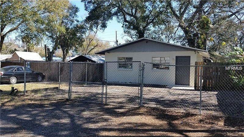1st image of 5814 Barry Ln