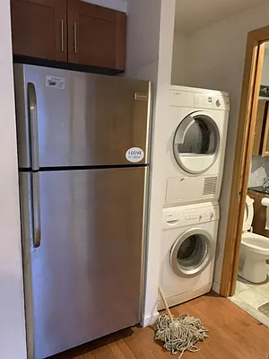 Rented by D H Realty & Management Inc | media 25