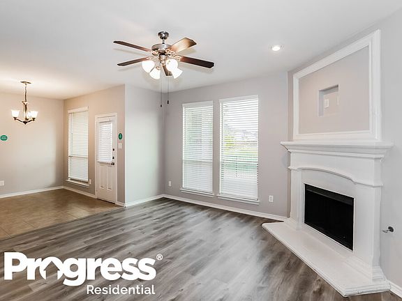 4th image of 1400 Zanna Grace Way