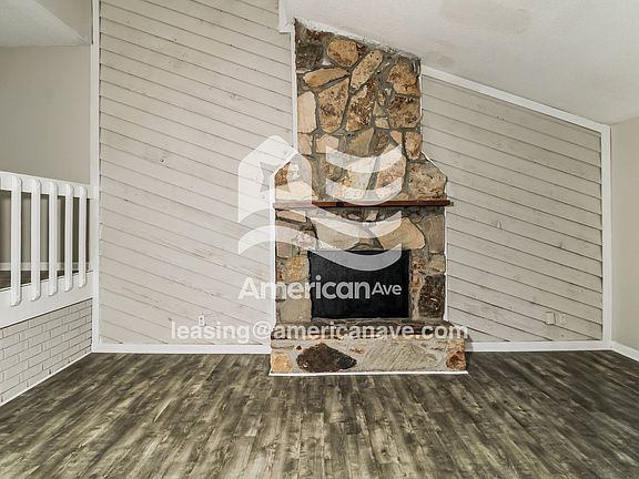 6620_003_wm_-_living_room_13231785.jpg