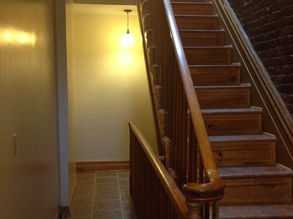 2nd image of 546 Willoughby Ave #3