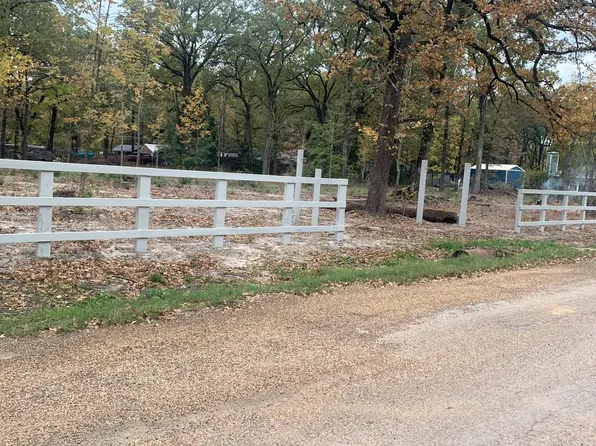 127 Pierce Dr, Mabank, TX 75156