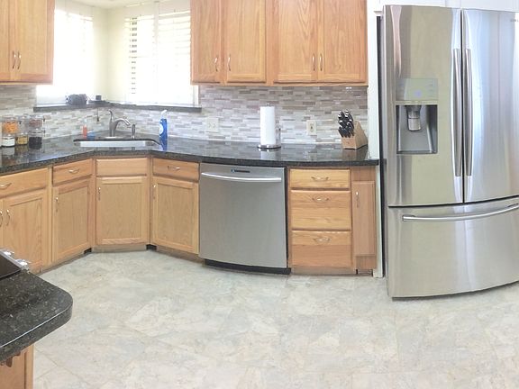 4th image of 1242 Woodland Dr