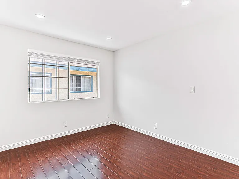 402 California St #B — Photo 40