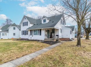 322 N Line St, Churubusco, IN 46723