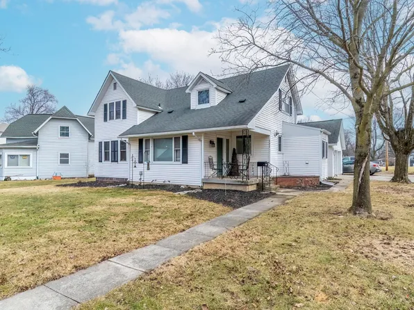 322 N Line St, Churubusco, IN 46723