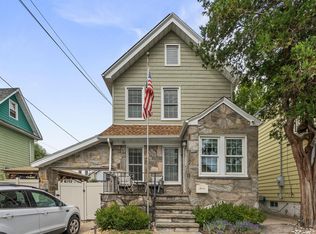 695-697 Devon St, Kearny, NJ 07032