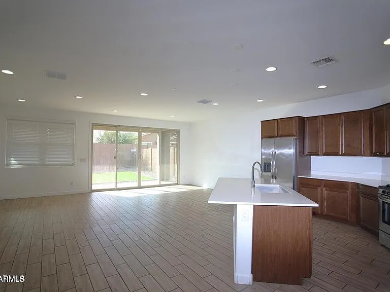 9231 W Montecito Ave — Photo 18