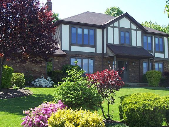 2nd image of 7636 Lindsay Ln