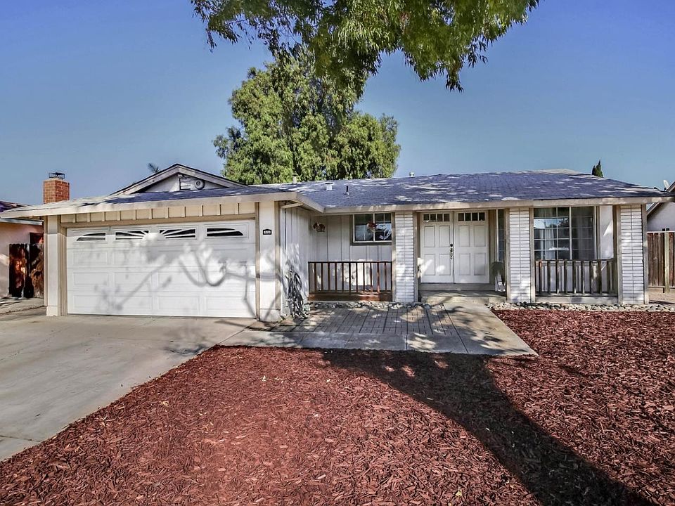 1st image of 2770 Judkins Ct