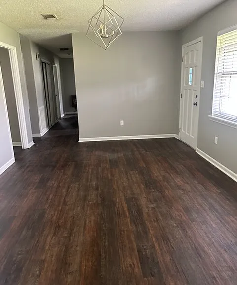 4626 Ridge Rd — Photo 7