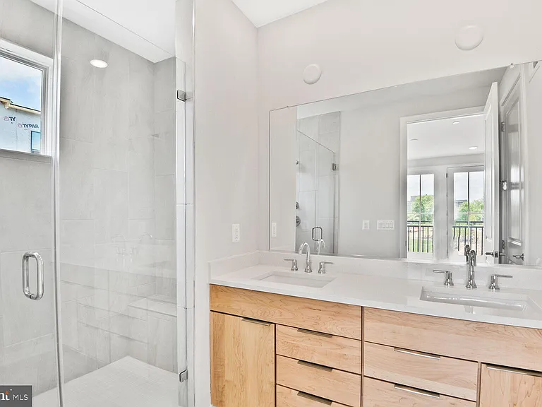5933 Stonehenge Pl — Photo 15