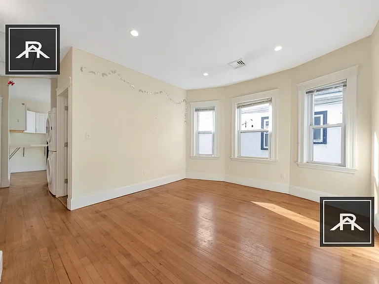298-300 Alewife Brook Pkwy #2 — Photo 7