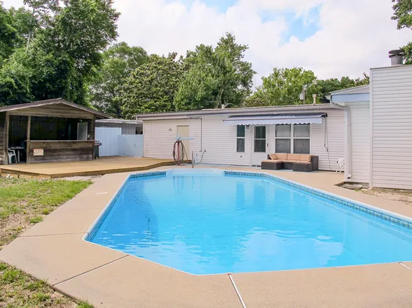 415 Woodrow St NE, Fort Walton Beach, FL 32547