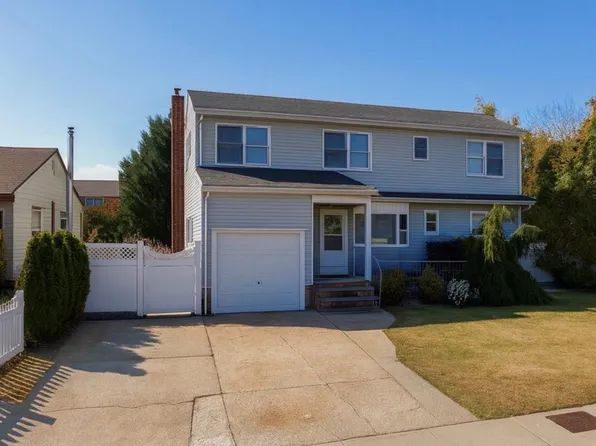 828 E. Meadow Avenue, East Meadow, NY 11554