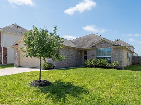 3rd image of 2511 Montecito Ln