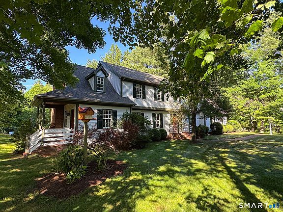 3rd image of 276 Stratton Brook Road