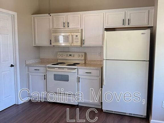 5th image of 733 Rock Hill Ct