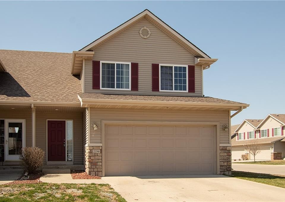 1st image of 2256 NW Bayberry Ln