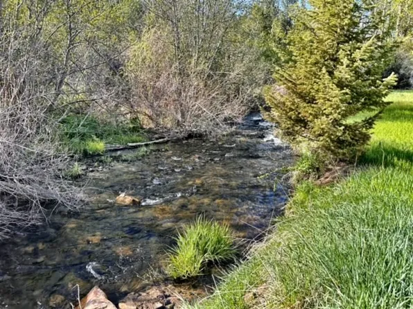 162 Highway 282, Jefferson City, MT 59638