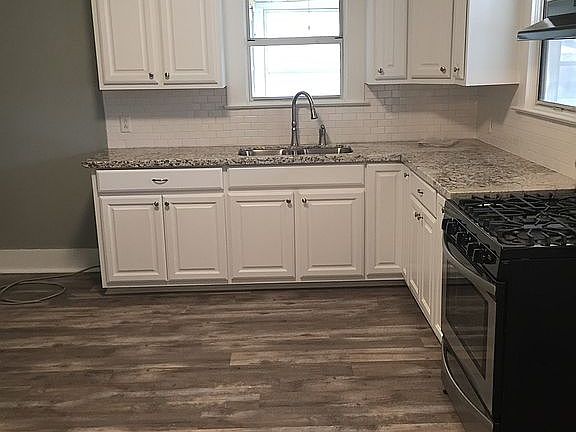 4th image of 1202 Kent Ave
