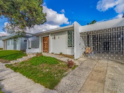 1761 Urb Venus Gdns, San Juan, PR, 00926