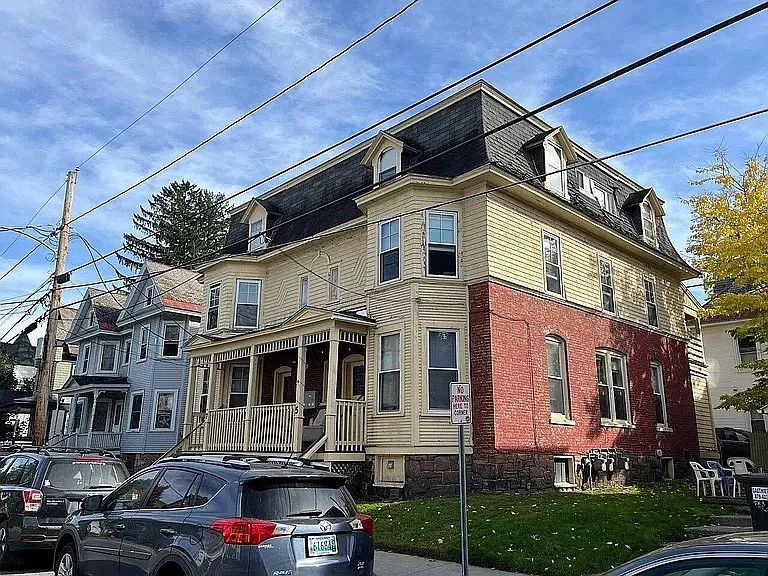 4 bed, 1576 sqft, $4,000 — Photo 4
