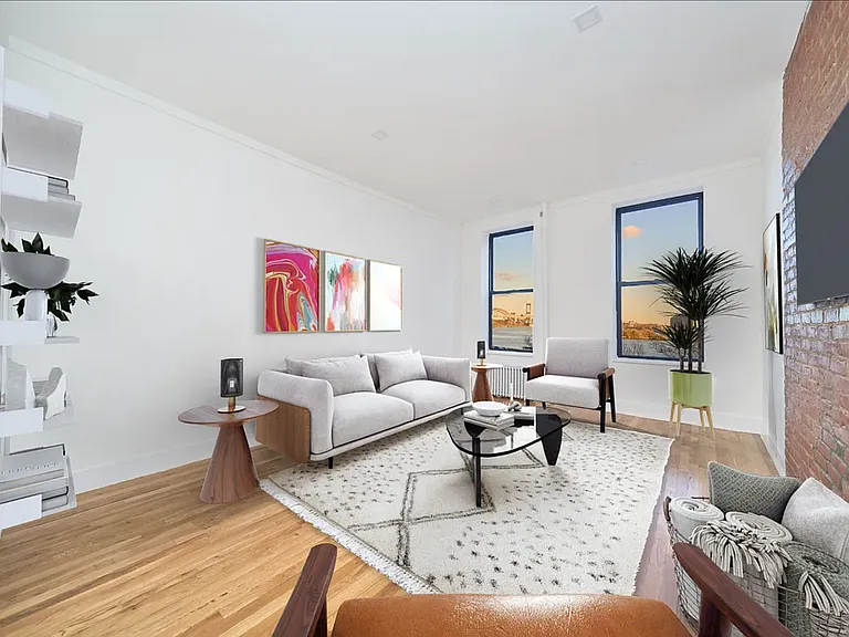 1843 1st Ave #3S — Photo 1