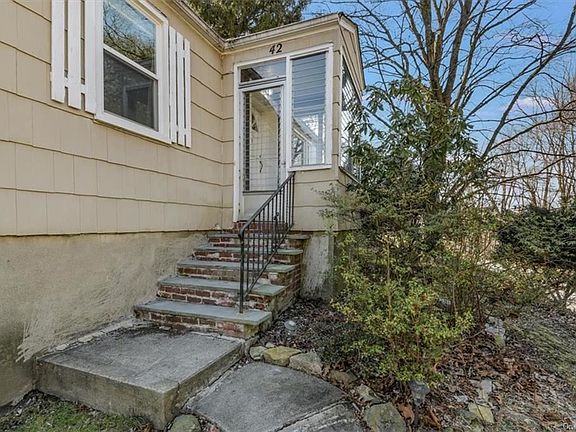 2nd image of 42 Stevenson Ave