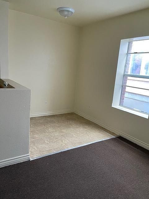 2nd image of 450 S Burlington Ave #2X1-1330.0