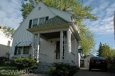2nd image of 1033 Dorroll St NE