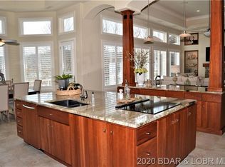 440 Brookhaven Ln, Sunrise Beach, MO 65079