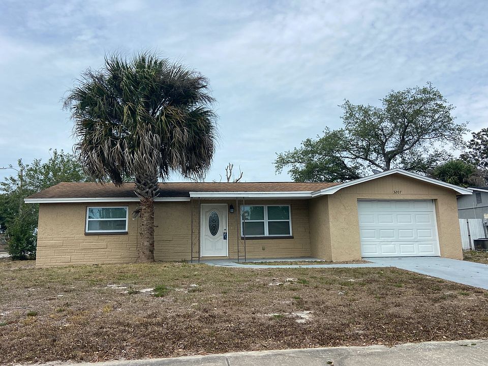 1st image of 3207 Fairmount Dr