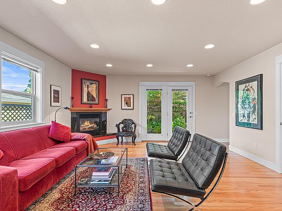 4th image of 257 N Laurel St