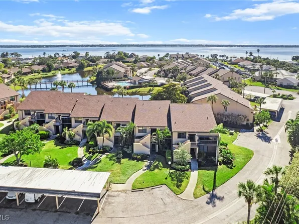 15448 Admiralty Cir APT 8, North Fort Myers, FL 33917