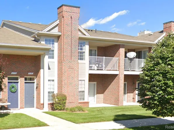 2181 Leighton Dr, Shelby Township, MI 48317