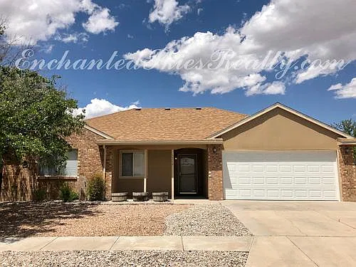 Application Pending! New ~ Bright & Clean Completely Updated 3 bedroom home on a large lot ~ ... — Photo 2