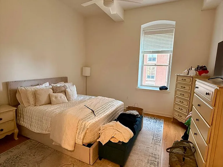 Franklin House Apartments — Photo 45