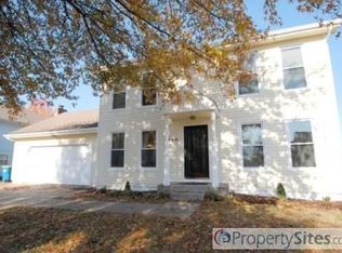 1624 Tudor Ln, Liberty, MO 64068