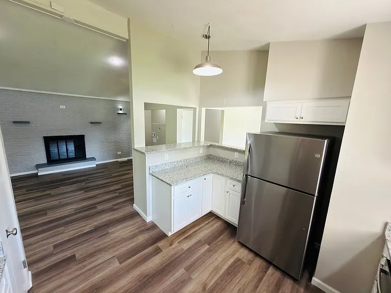 79 Ruth Dr — Photo 10