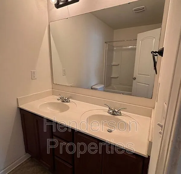 817 Ranchero St — Photo 10