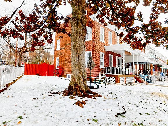 3rd image of 4023 Illinois Ave NW