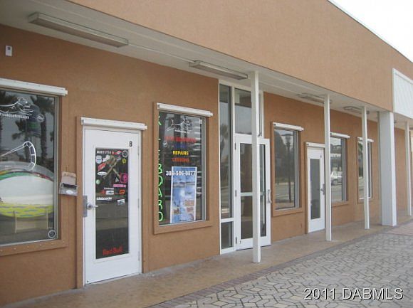 2nd image of 400 Seabreeze Blvd