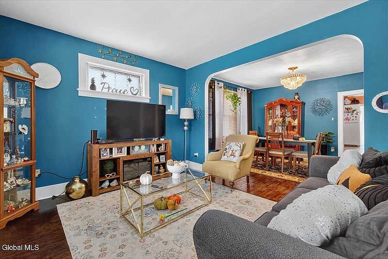 4th image of 14 Chester Street