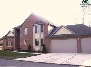 22750 Gordon Switch Saint, Saint Clair Shores, MI 48081