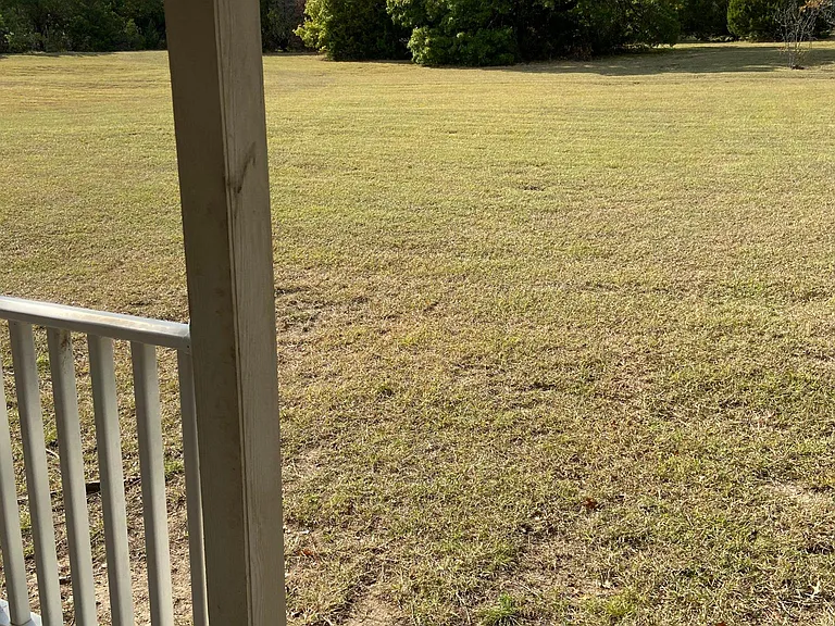 135 Edgehill Dr — Photo 11