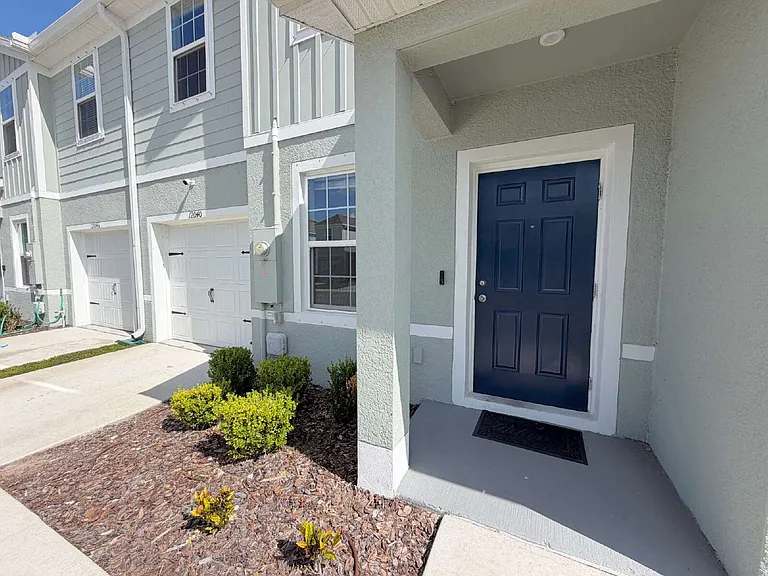 12040 Grizzly Ln — Photo 2